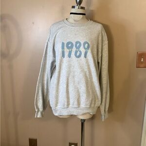 Taylor Swift 1989 Spotify Fans First Heather Gray Crewneck Sweatshirt Medium